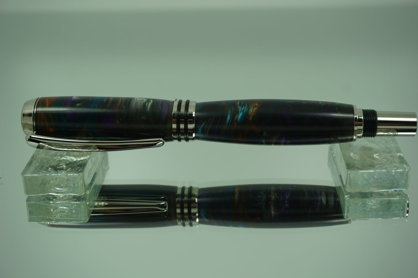 Manager Fountain Pen -- Composite -- Acrylic (Multicolor) & Loofah Sponge