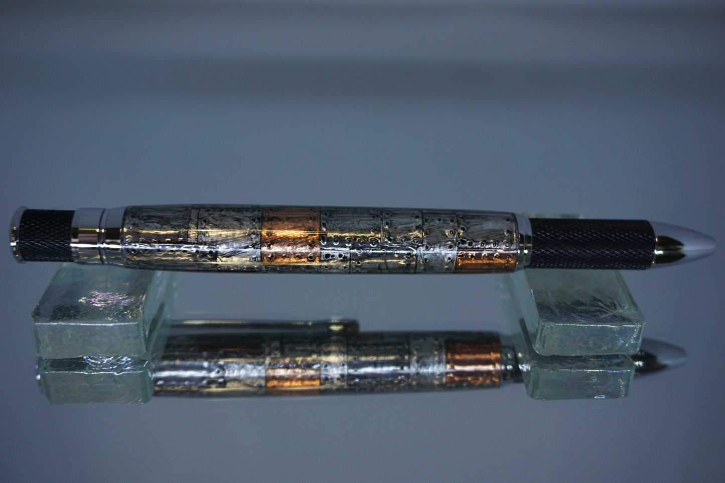 Knurl Twist Ballpoint Pen -- Composite -- Acrylic, Aluminum & Copper