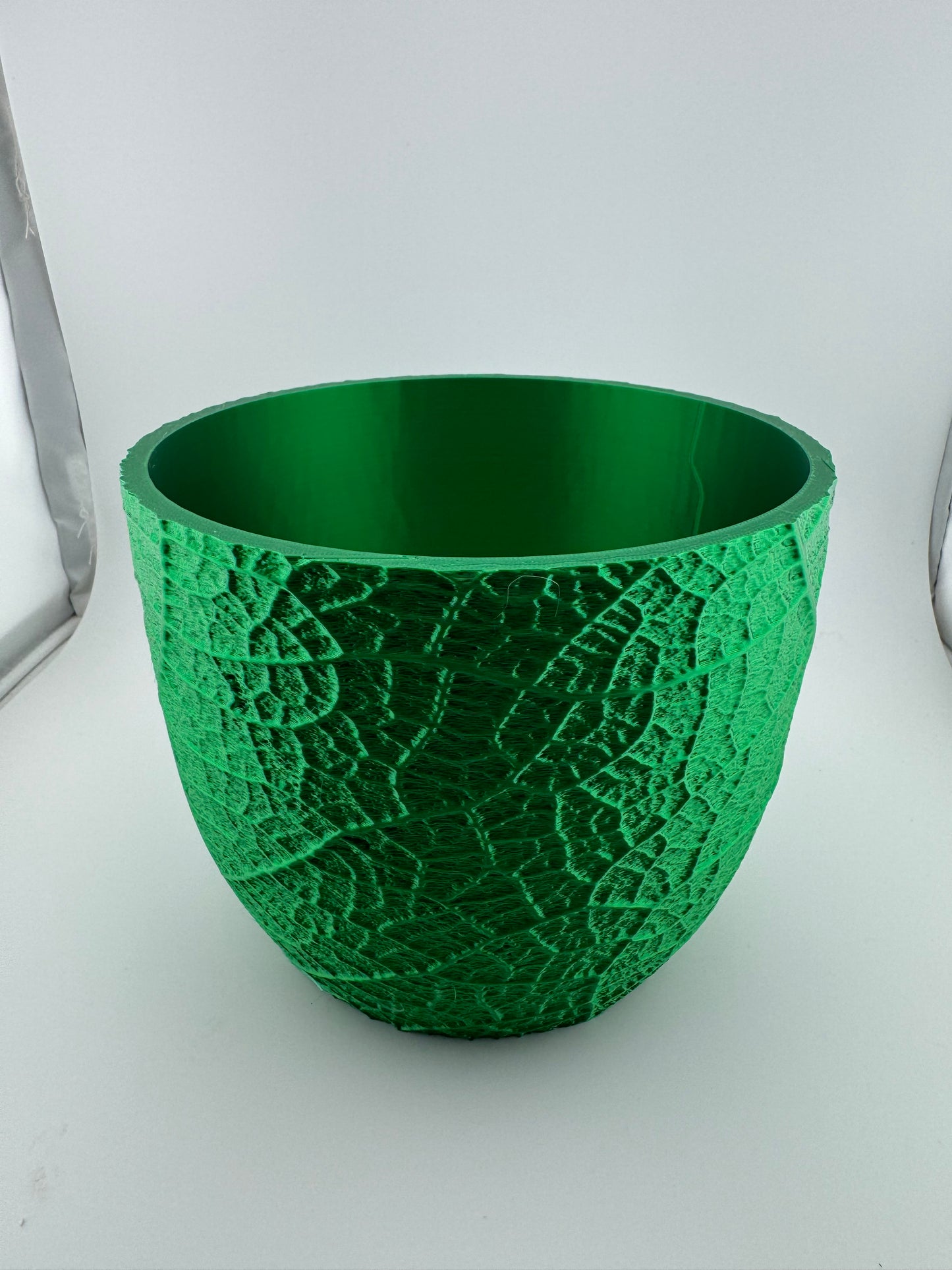 Flower Pot -- 3D Printed -- Leaf Texture Plant Pot