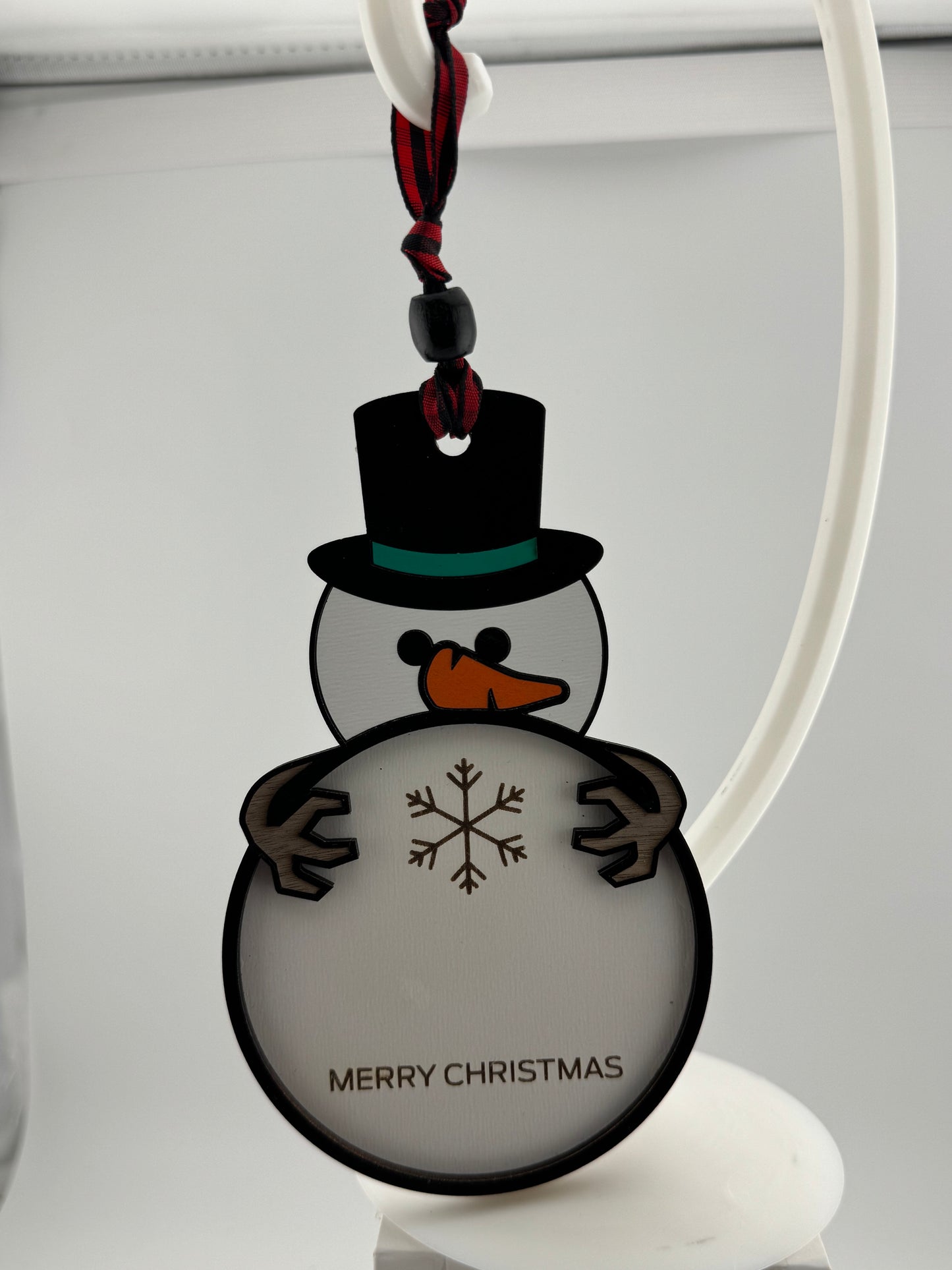 Ornament -- Laser -- Wooden -- Personalized -- Christmas Characters Snowman