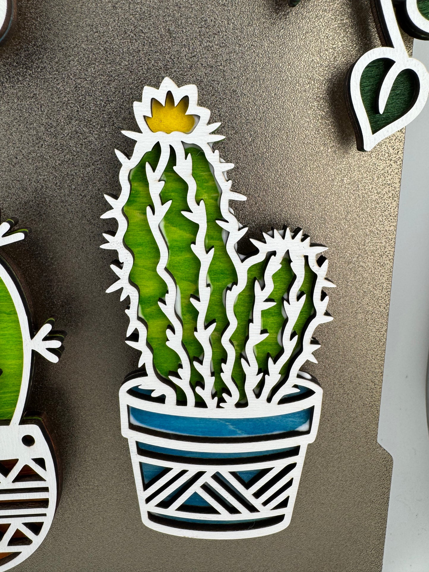 Magnet -- Laser -- Wooden -- Cactus